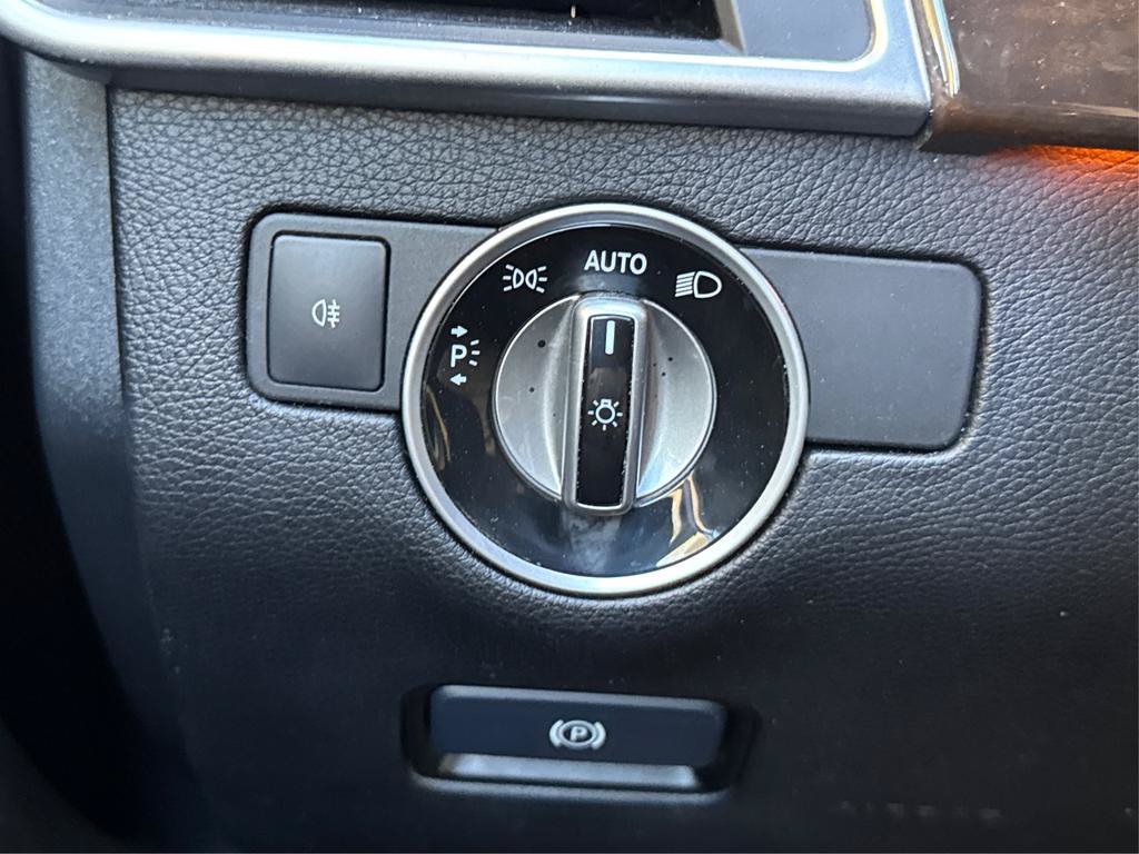 Used 2015 Mercedes-Benz GL 450 4MATIC w/ Appearance Package image 18