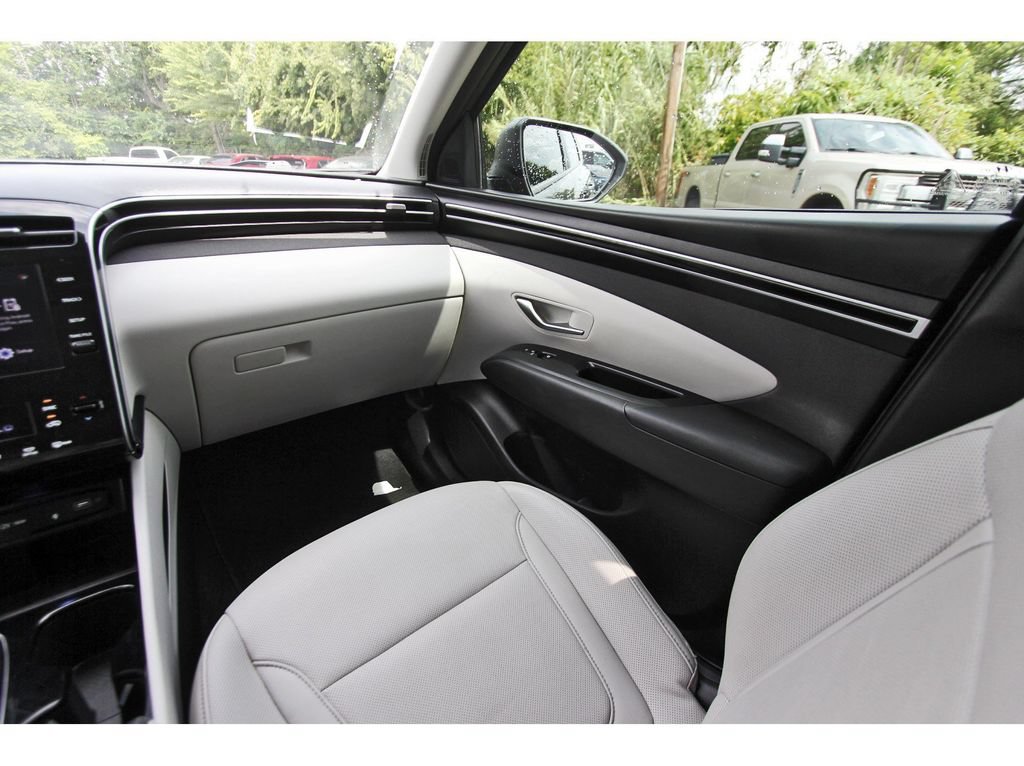 Used 2023 Hyundai Tucson SEL w/ Convenience Package AWD/4WD image 9