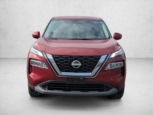 Used 2022 Nissan Rogue SV image 2