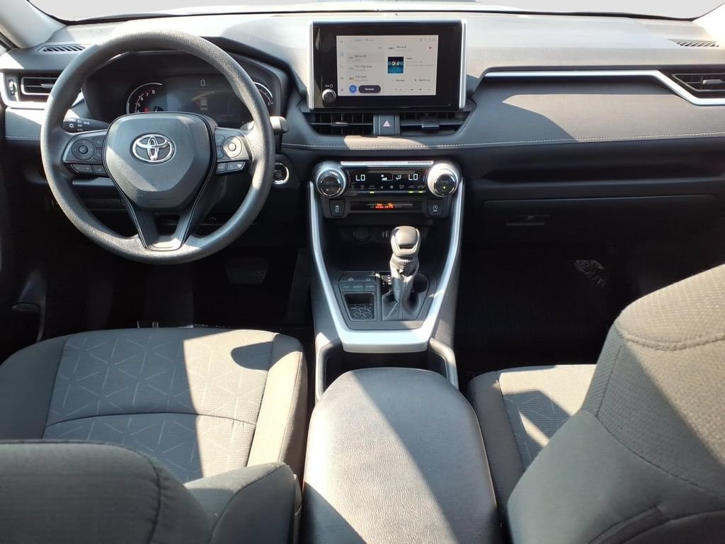 Used 2024 Toyota RAV4 XLE w/ Convenience Package FWD image 12