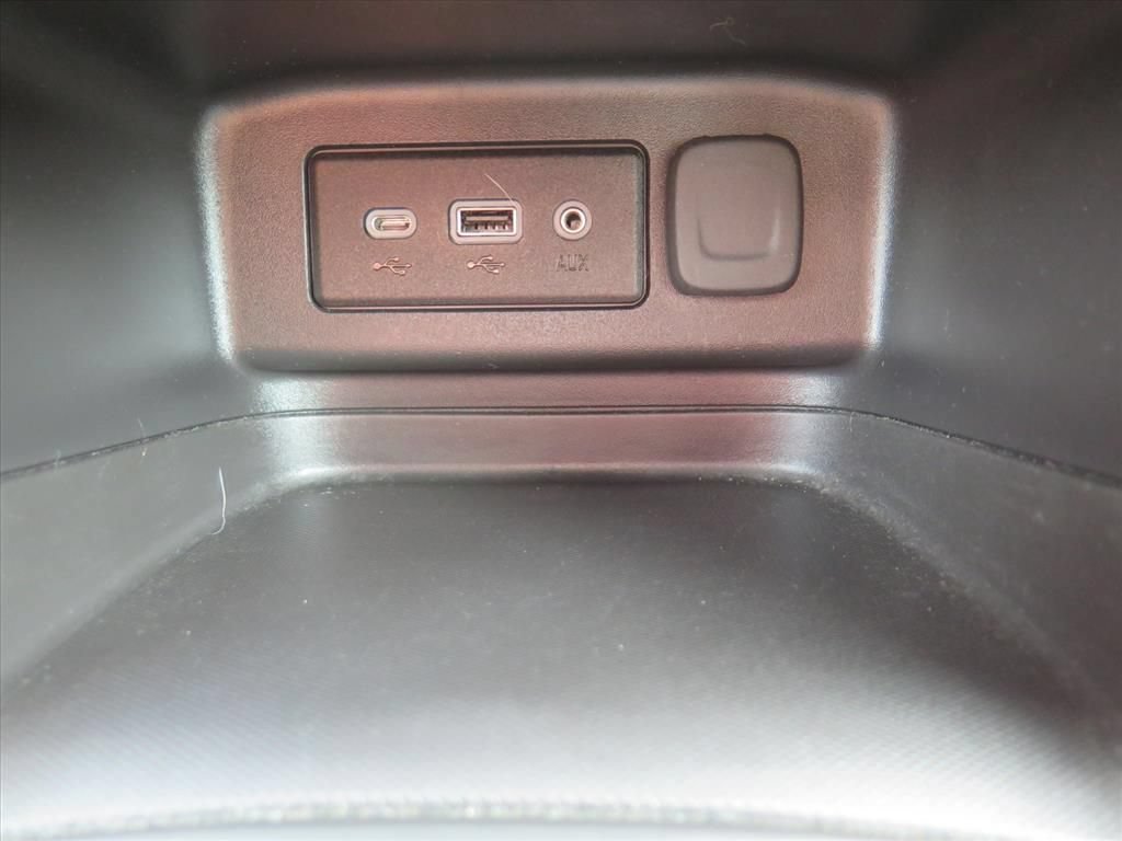 Used 2024 Chevrolet Equinox LT AWD/4WD image 11