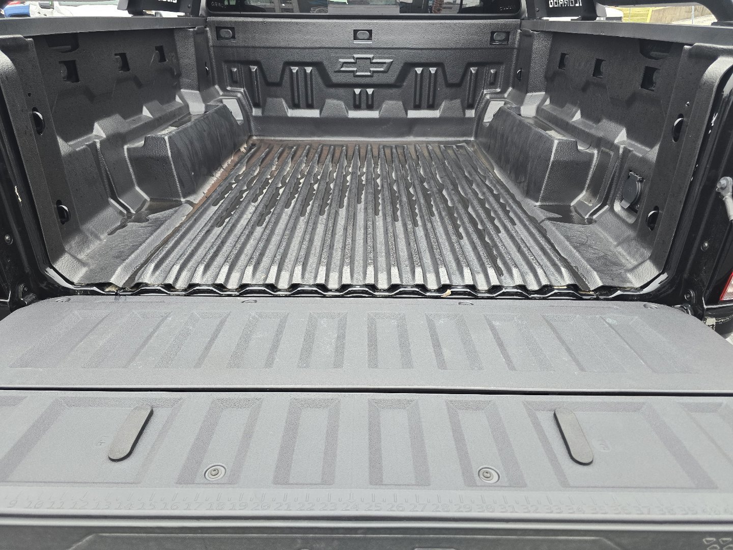 New 2025 Chevrolet Colorado Z71 w/ Midnight Edition image 12