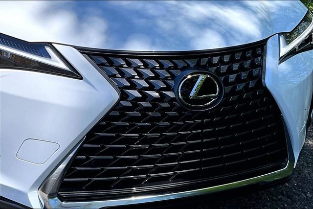 Certified 2026 Lexus UX 300h AWD w/ Accessory Package (2T) image 33