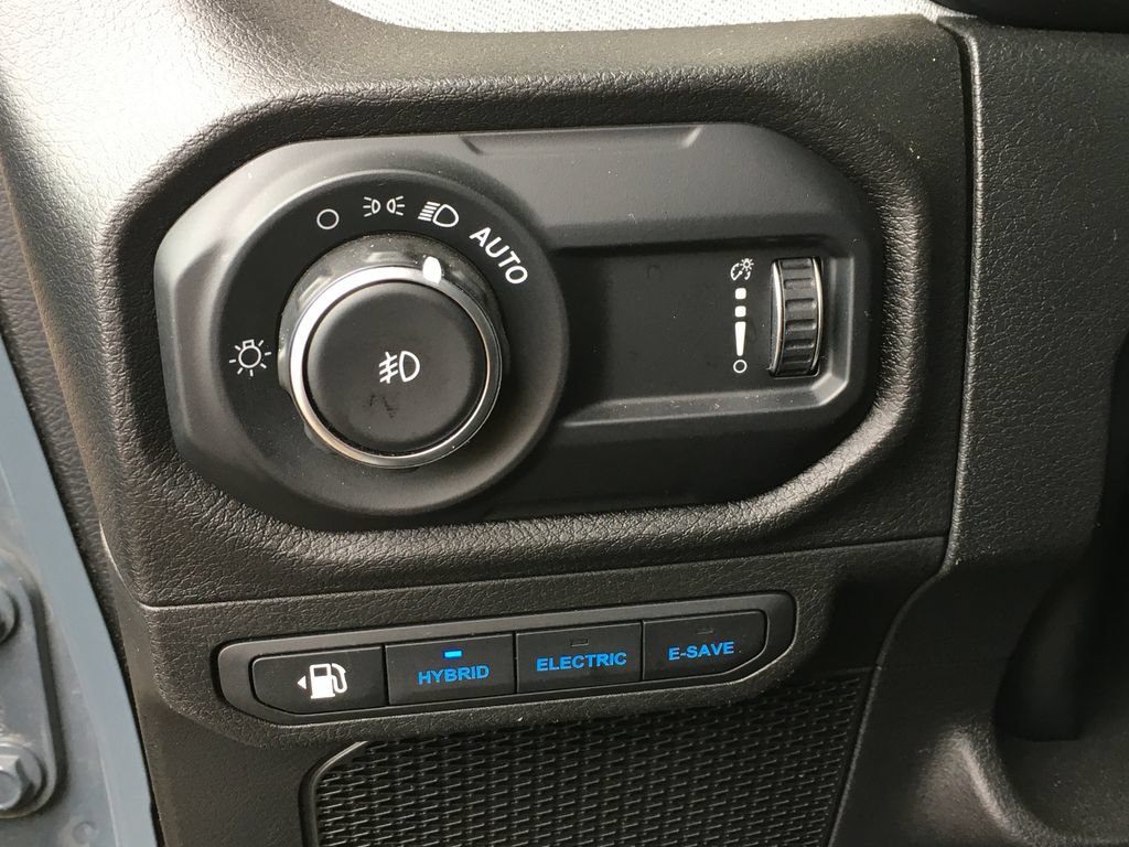 Used 2024 Jeep Wrangler Unlimited AWD/4WD image 20