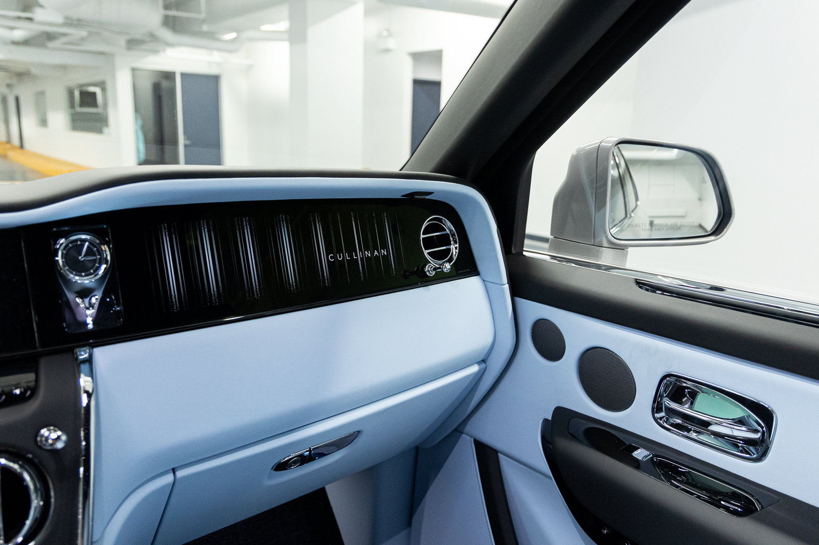 New 2027 Rolls-Royce Cullinan AWD/4WD image 44