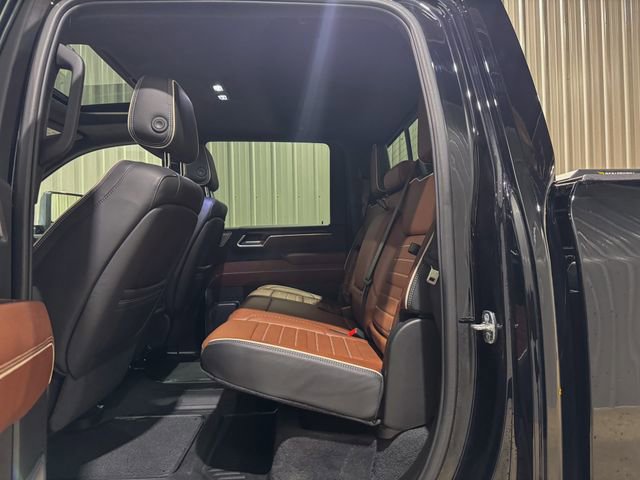Used 2024 GMC Sierra 3500 Denali Ultimate AWD/4WD image 18
