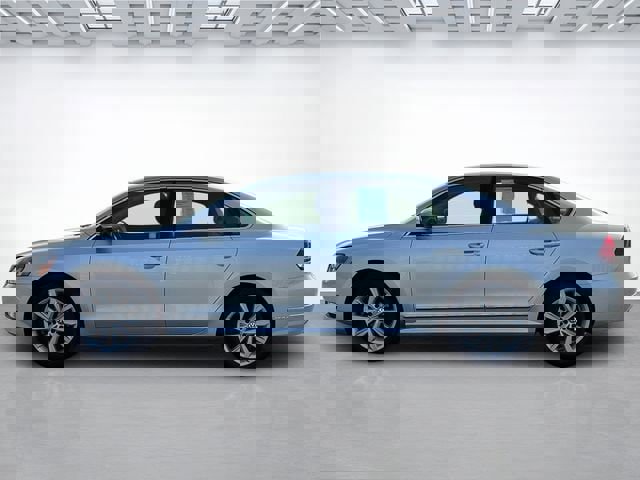 Used 2013 Volkswagen Passat 2.5 SEL Premium image 7