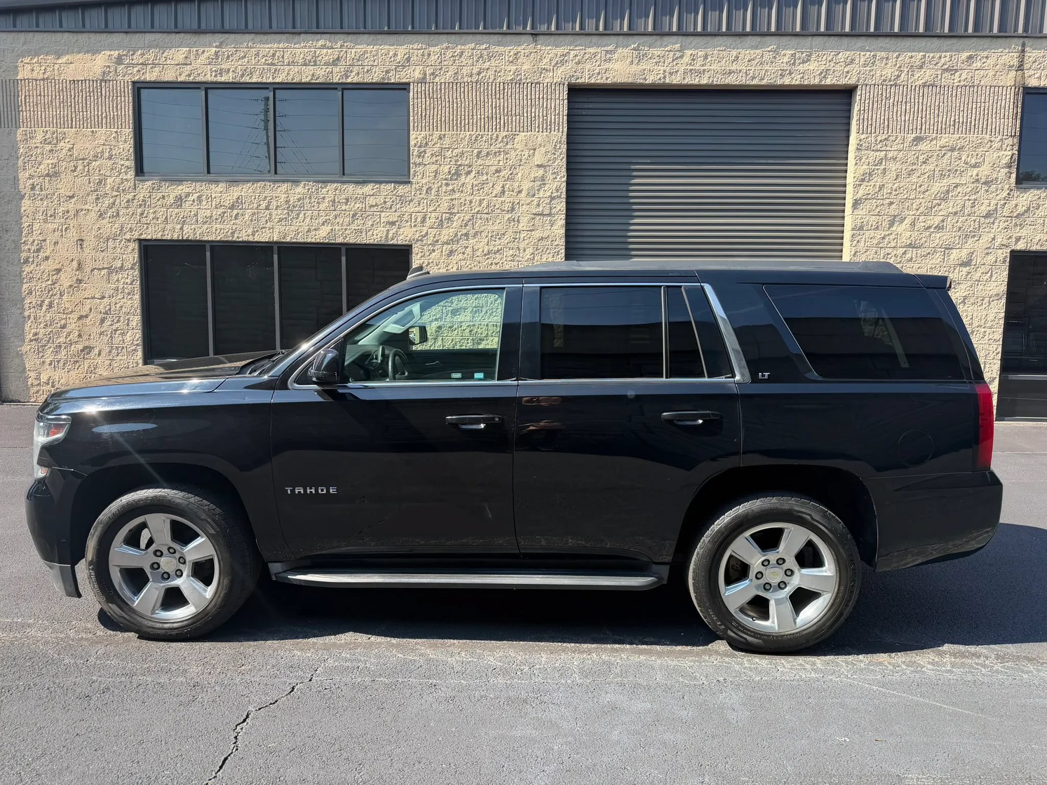 Used 2015 Chevrolet Tahoe LT RWD image 3