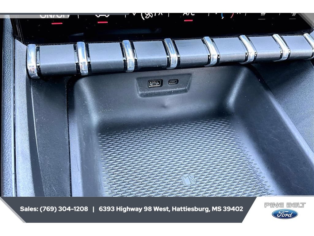 Used 2025 GMC Terrain Elevation FWD image 23