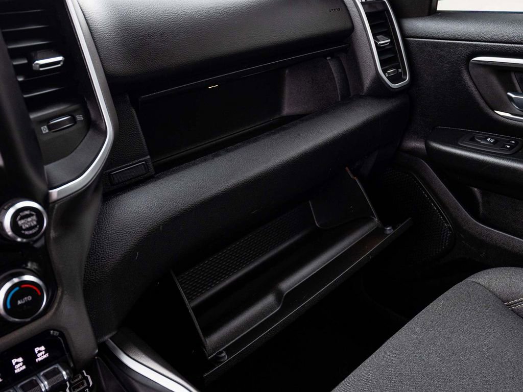 Used 2020 RAM 1500 Big Horn AWD/4WD image 19