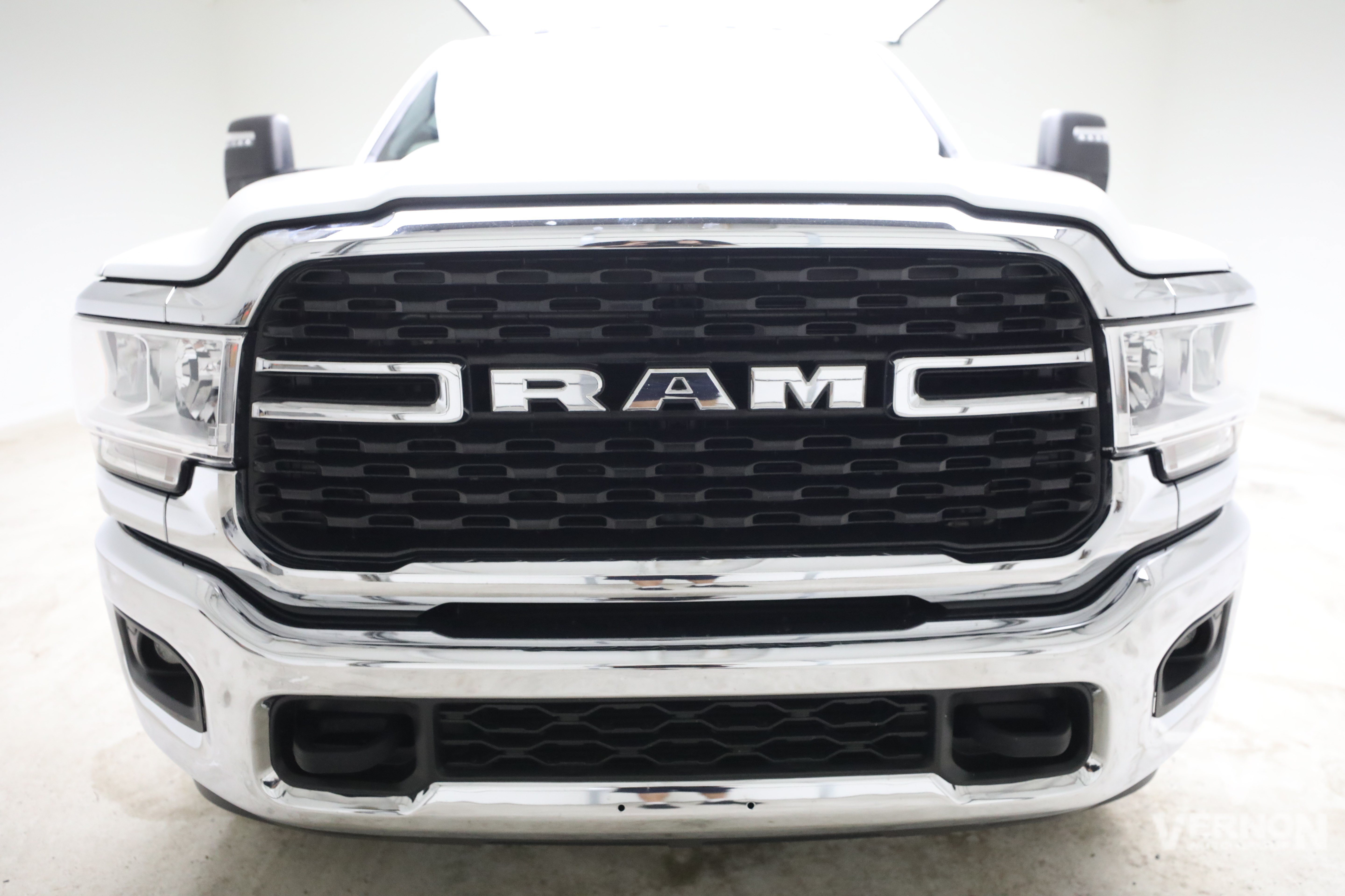 Used 2024 RAM 3500 Big Horn AWD/4WD image 8