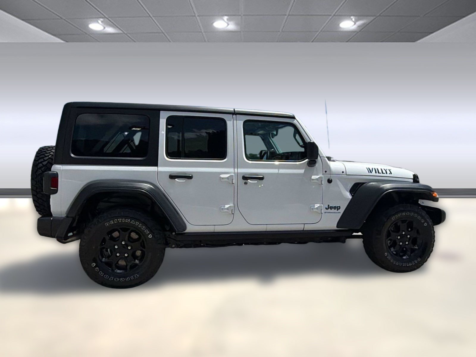 Used 2023 Jeep Wrangler Unlimited w/ Cold Weather Group AWD/4WD image 8