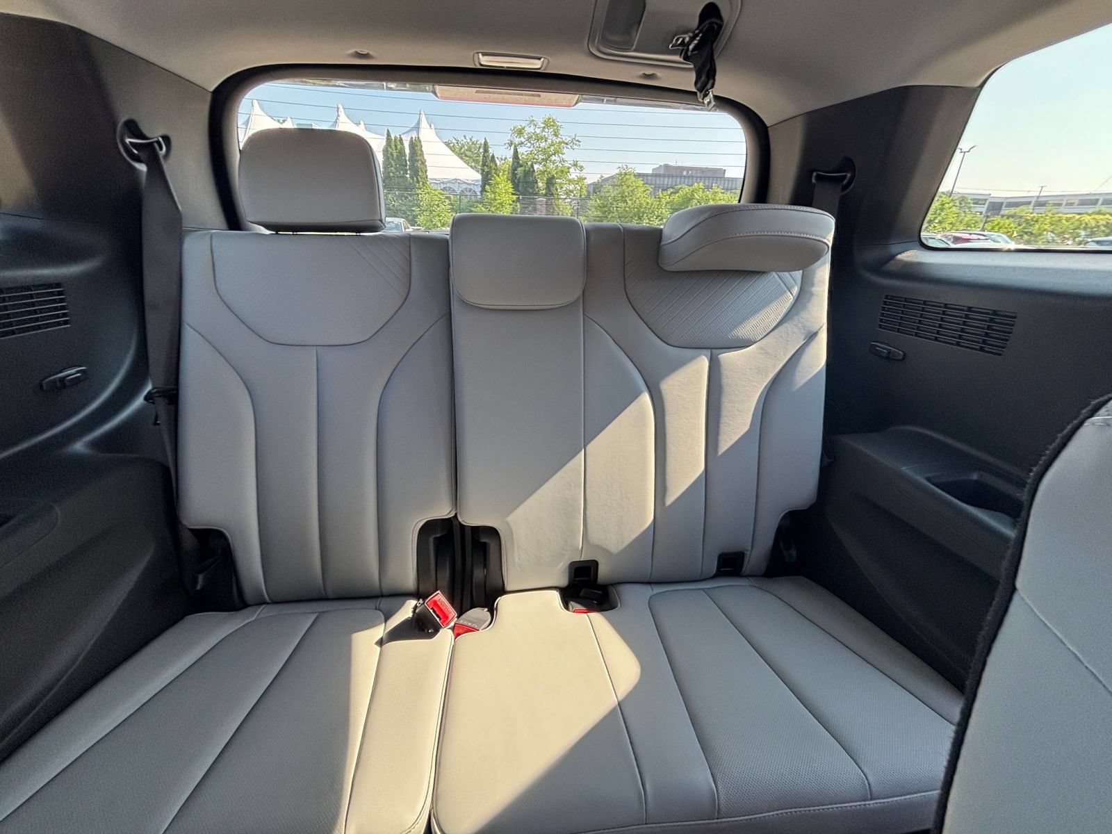 Used 2025 Hyundai Palisade SEL FWD image 30
