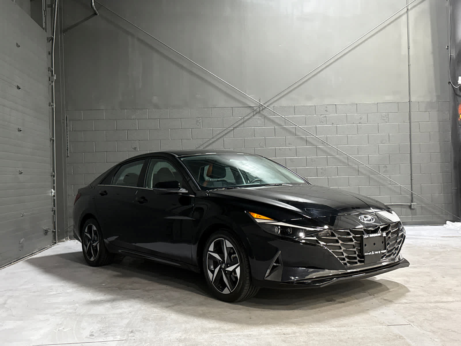 Used 2023 Hyundai Elantra Limited w/ Cargo Package