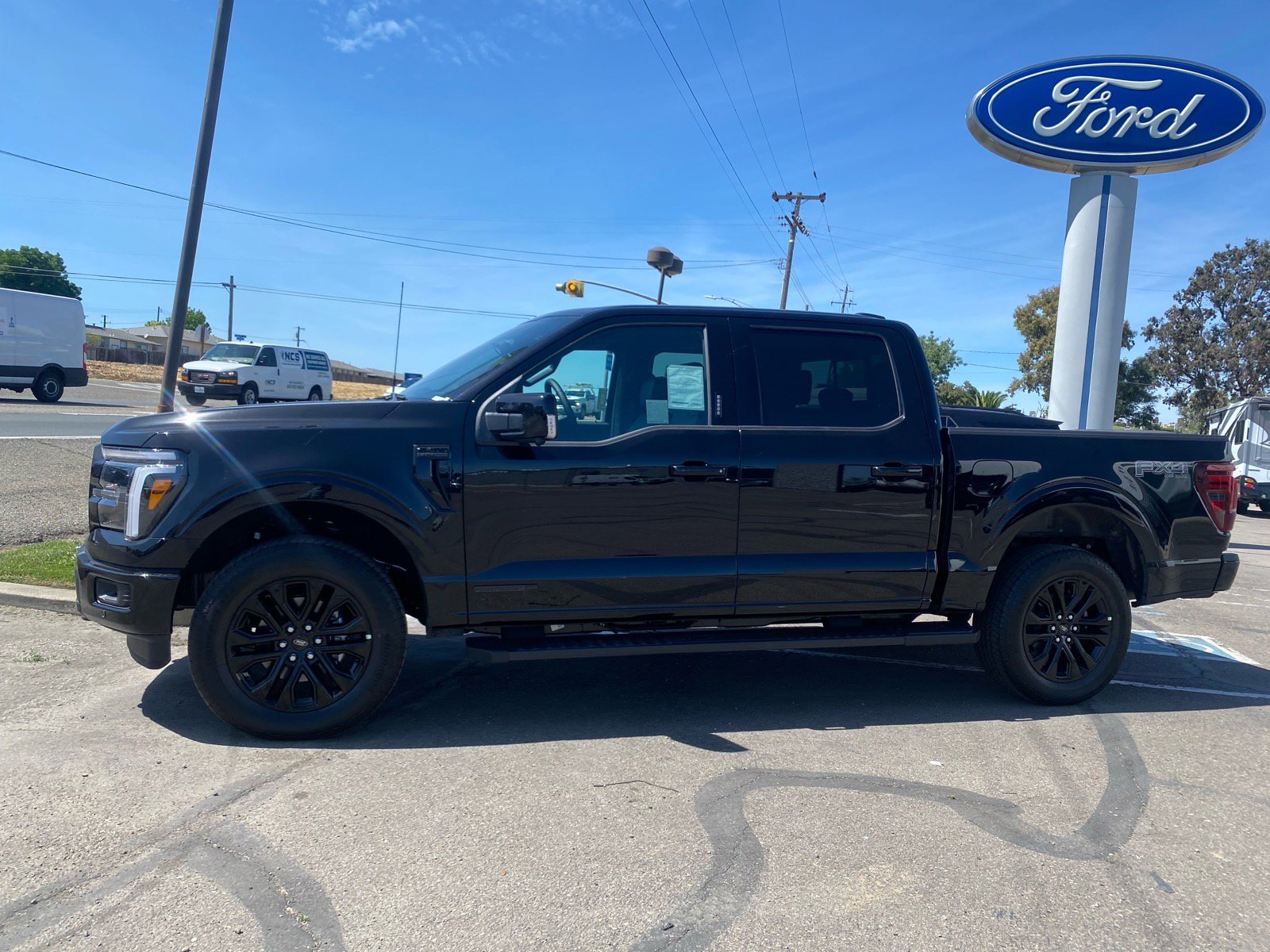 New 2026 Ford F150 Lariat w/ Equipment Group 502A High AWD/4WD image 3