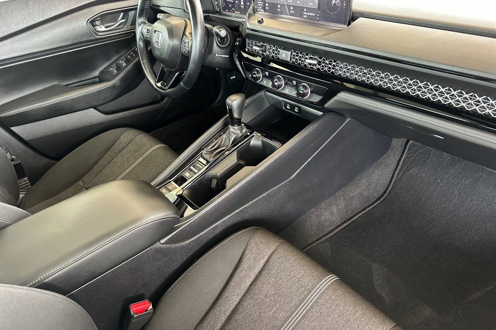 Certified 2024 Honda Accord Sport image 15