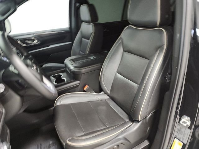 Used 2023 GMC Yukon XL SLT AWD/4WD image 23