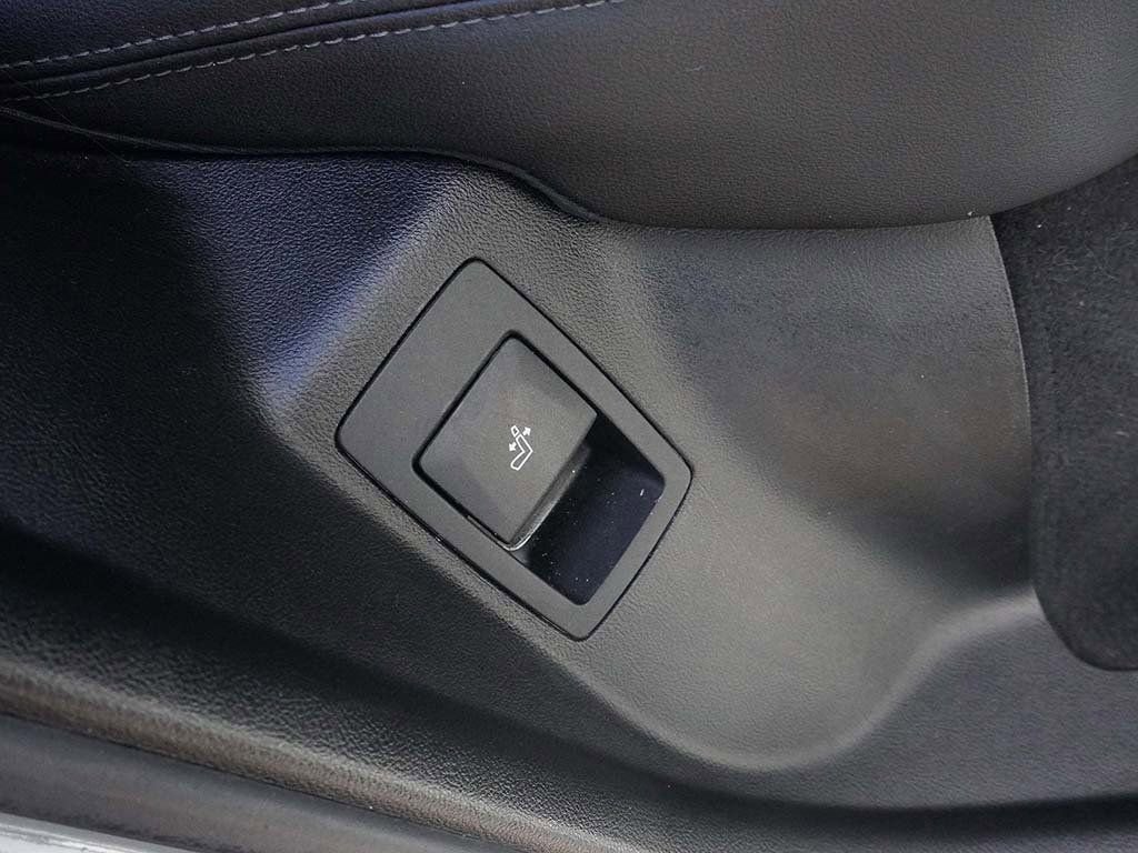 Used 2022 BMW X4 xDrive30i w/ M Sport Package image 38