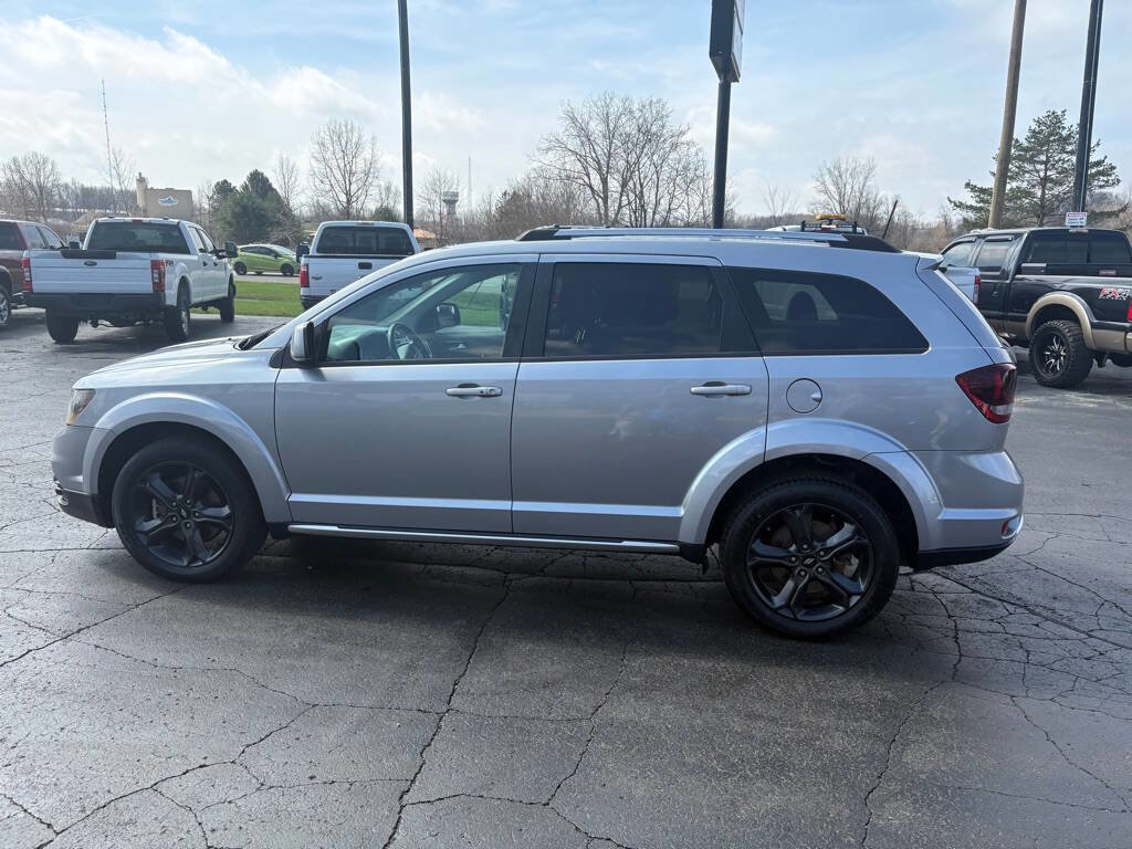 Used 2018 Dodge Journey Crossroad w/ Nav & Sun Group AWD/4WD image 29