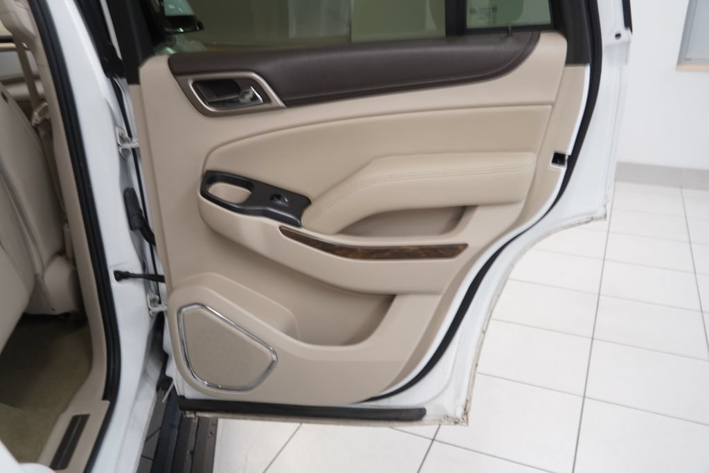 Certified 2018 GMC Yukon Denali w/ Open Road Package AWD/4WD image 25