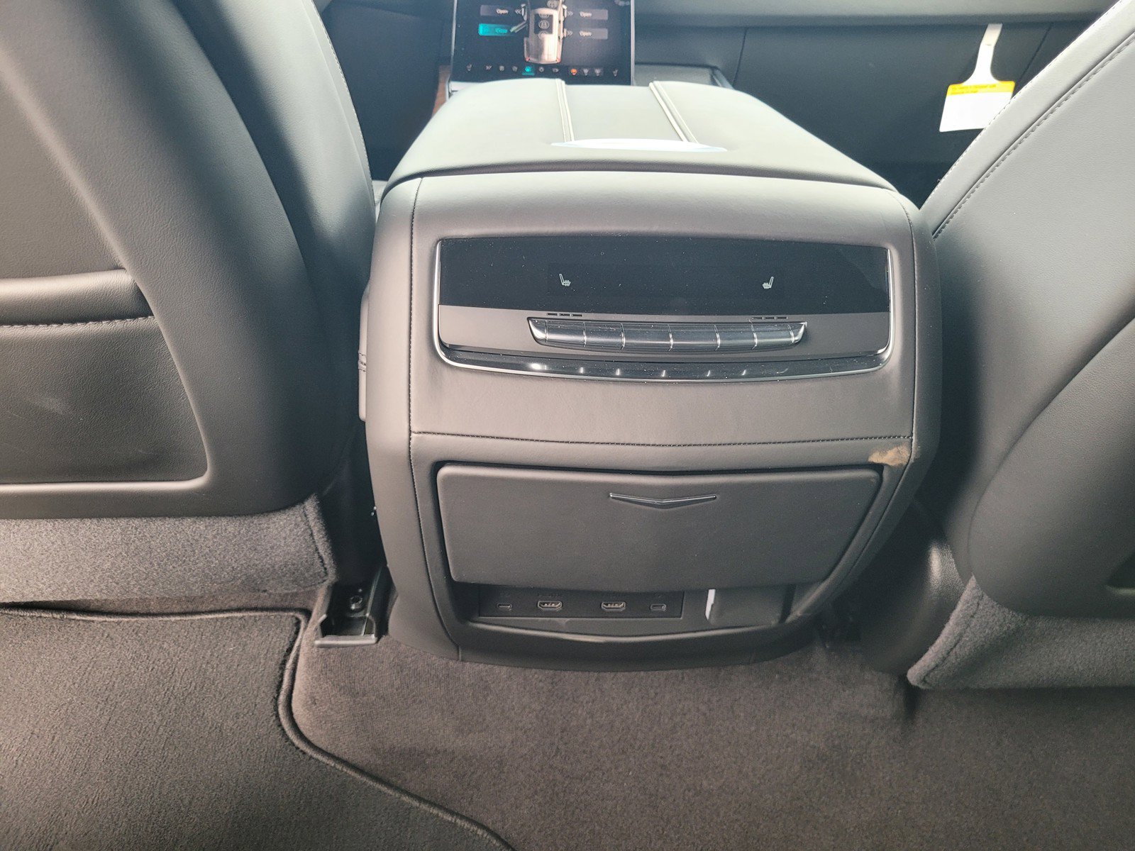 Certified 2025 Cadillac Escalade Sport Platinum AWD/4WD image 14