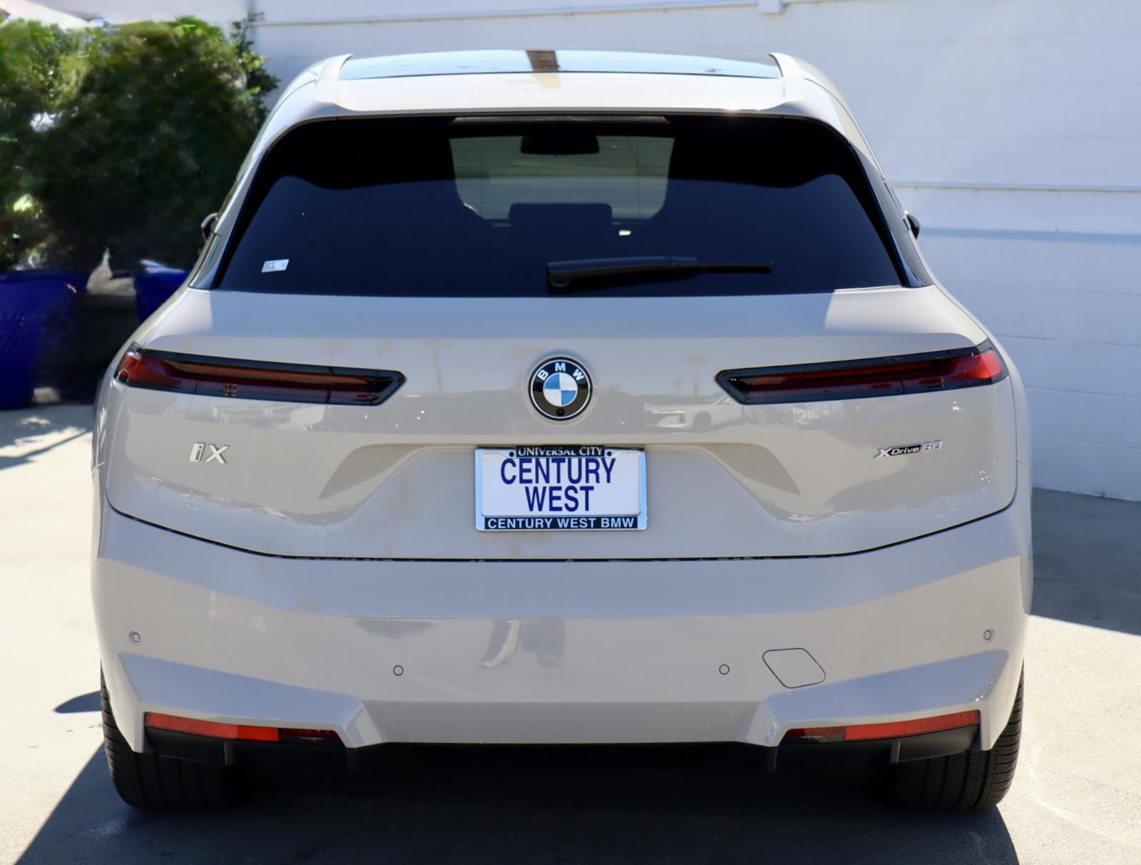 New 2026 BMW iX xDrive60 image 22