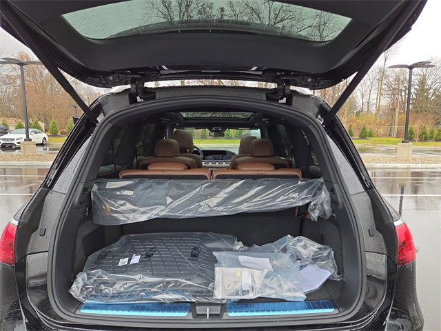 New 2026 Mercedes-Benz GLS 580 4MATIC image 34