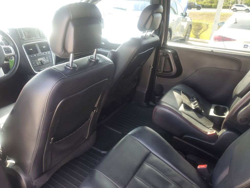 Used 2018 Dodge Grand Caravan GT image 18