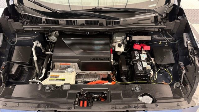 Used 2022 Nissan Leaf S image 8