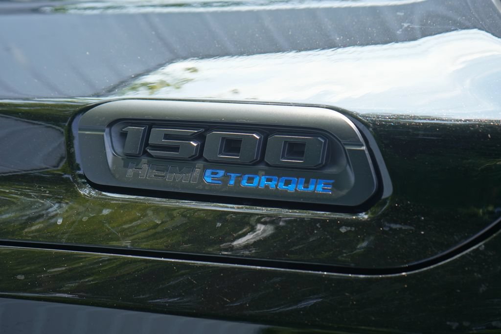 Used 2023 RAM 1500 Big Horn AWD/4WD image 9