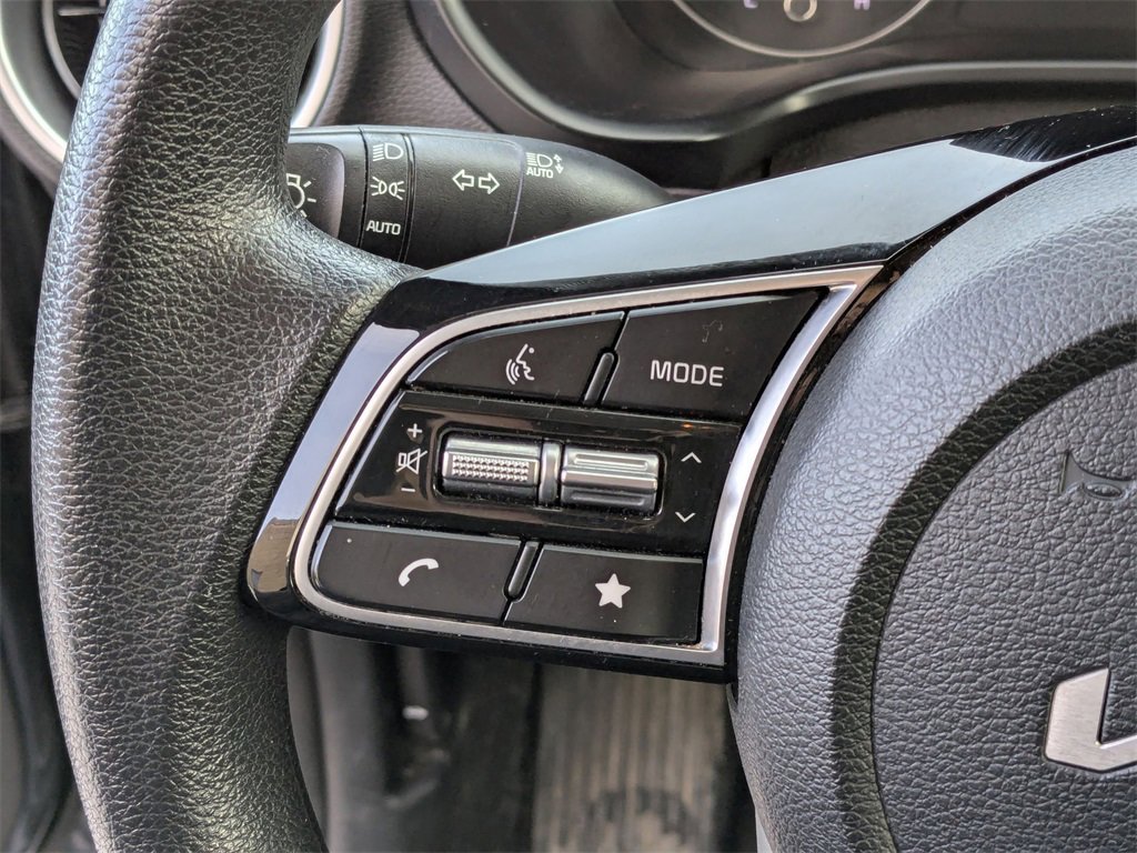 Used 2024 Kia Forte LXS image 18