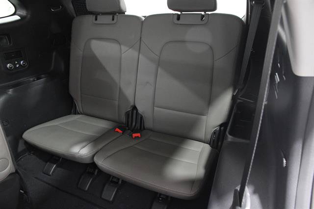 Used 2017 Hyundai Santa Fe Limited AWD/4WD image 21