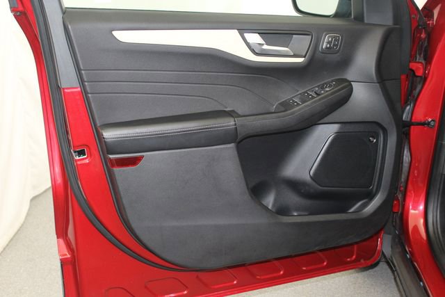 Used 2021 Ford Escape Titanium w/ Titanium Elite Package image 13