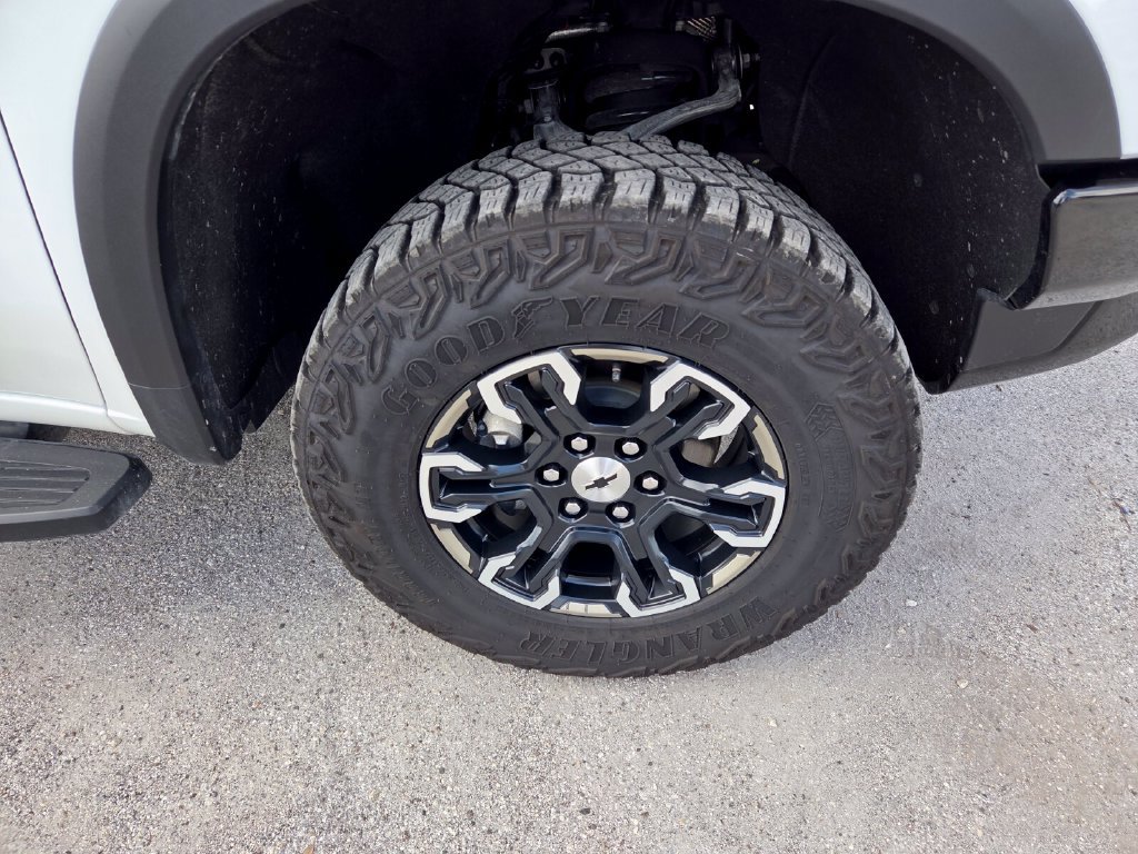 Used 2026 Chevrolet Silverado 1500 ZR2 AWD/4WD image 20