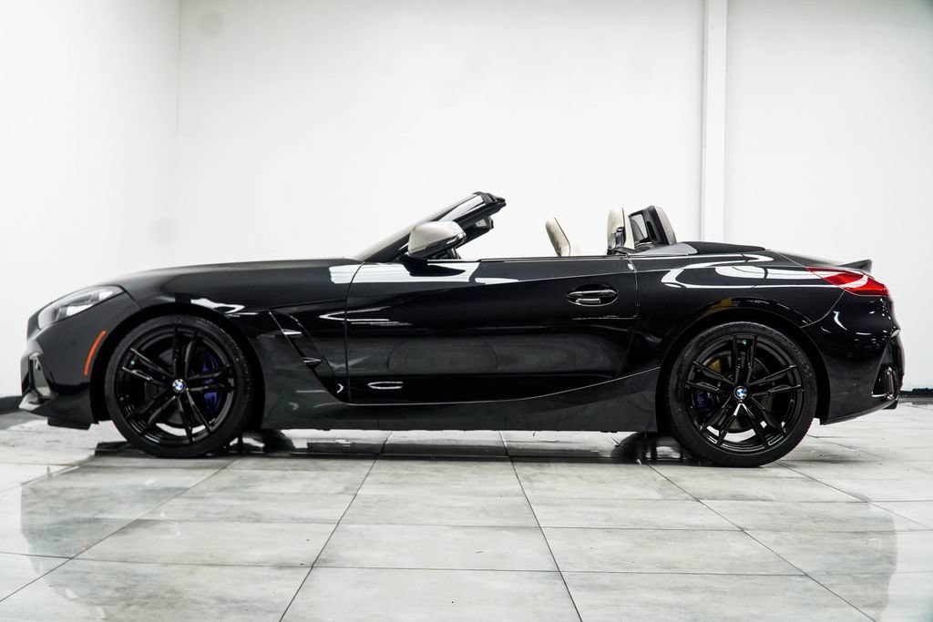 Used 2024 BMW Z4 M40i w/ Premium Package RWD image 13