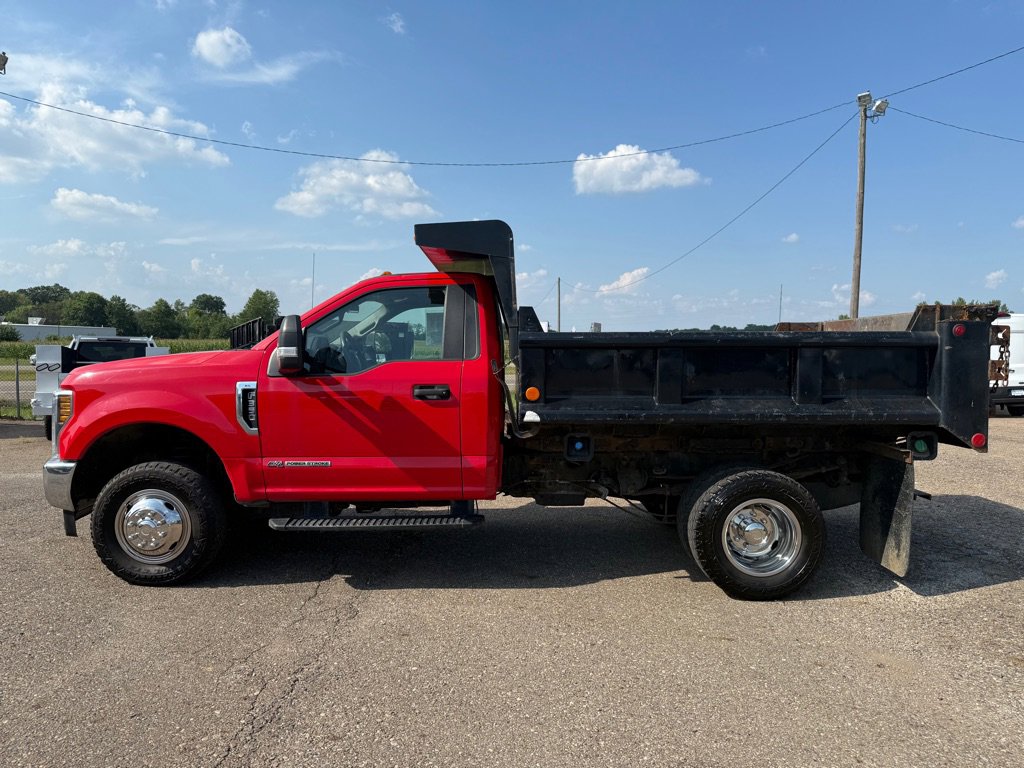 Used 2019 Ford F350 XL w/ XL Value Package image 4
