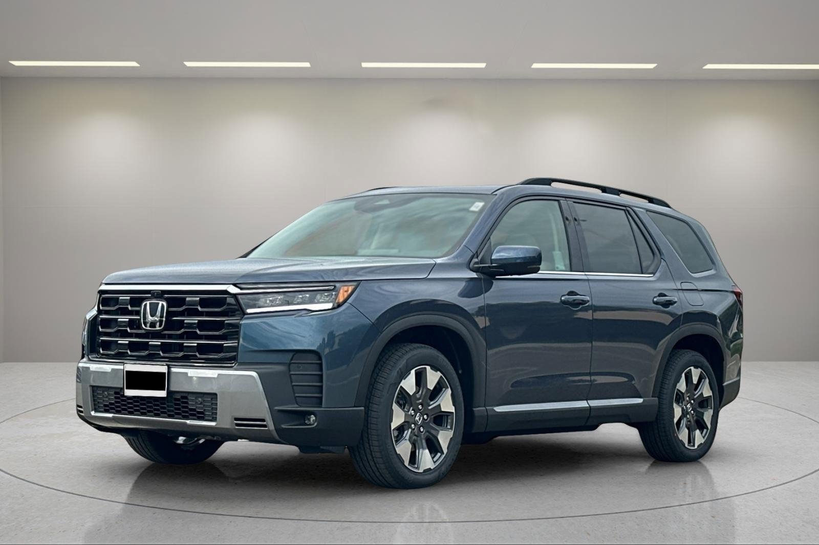 New 2026 Honda Pilot Touring image 7