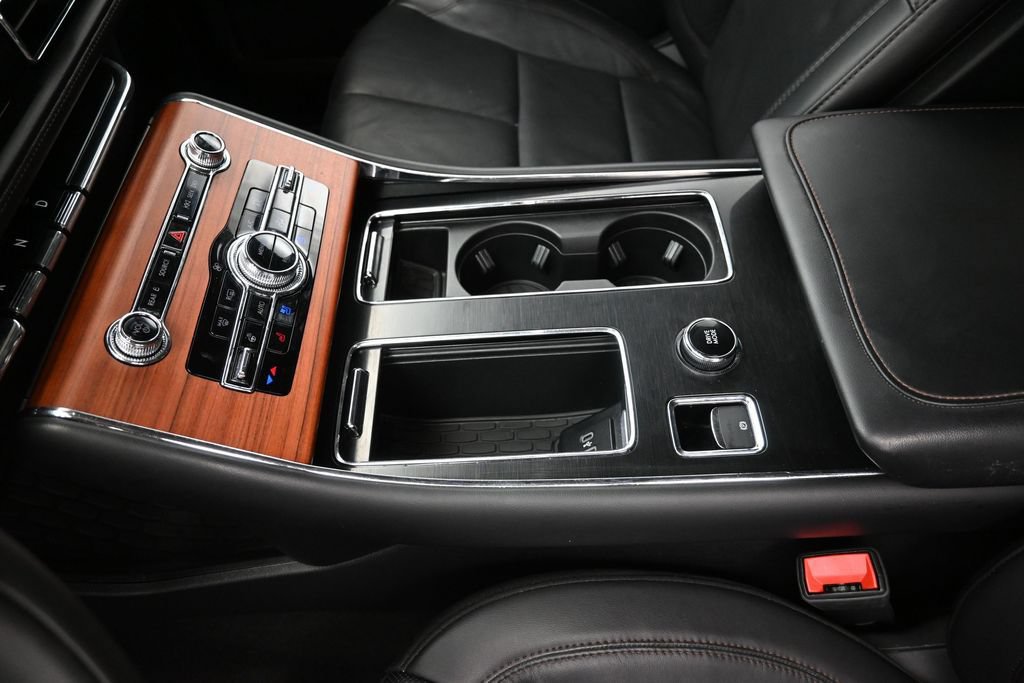 Used 2024 Lincoln Aviator Reserve w/ Equipment Group 201A RWD image 20