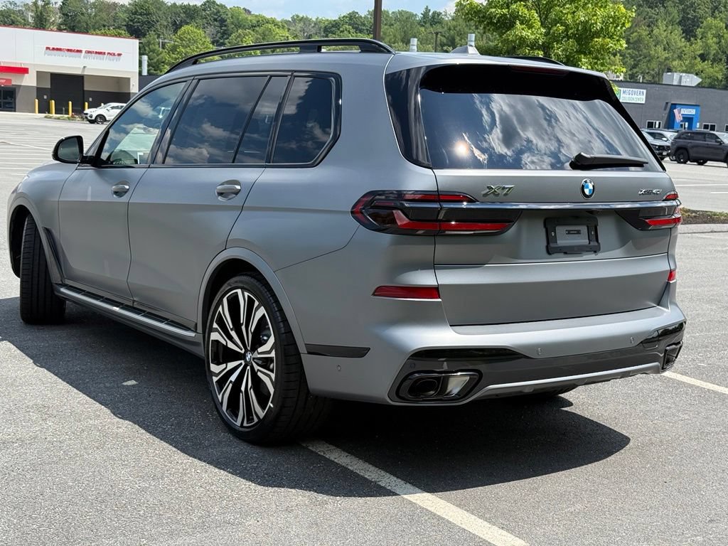 New 2027 BMW X7 xDrive40i w/ Executive Package AWD/4WD image 4