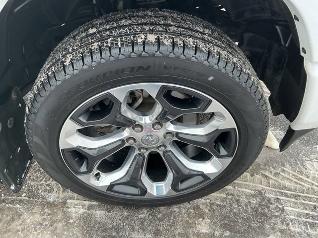 Used 2022 RAM 1500 Limited w/ Body-Colour Bumper Group image 15