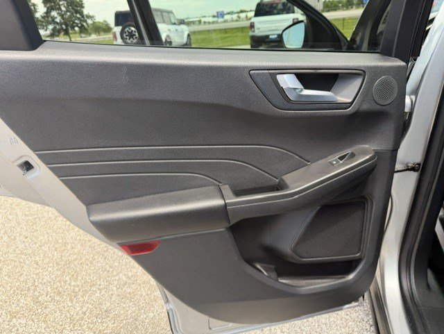 Used 2022 Ford Escape SEL w/ Technology Package FWD image 24