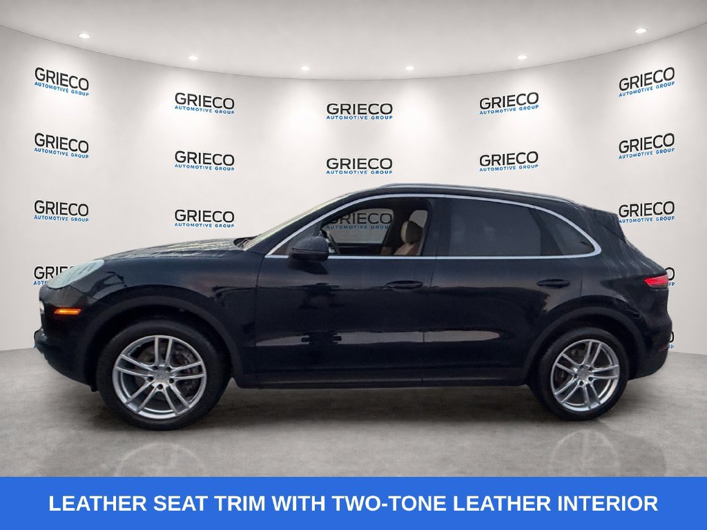 Used 2023 Porsche Cayenne Platinum Edition AWD/4WD image 4