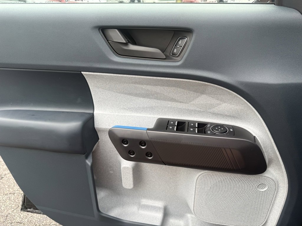 New 2025 Ford Maverick XLT image 18