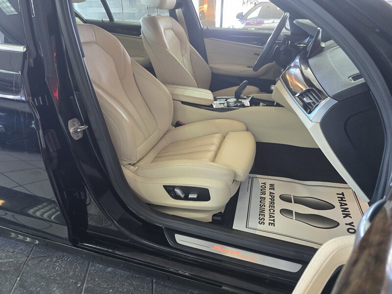 Used 2017 BMW 530i image 15