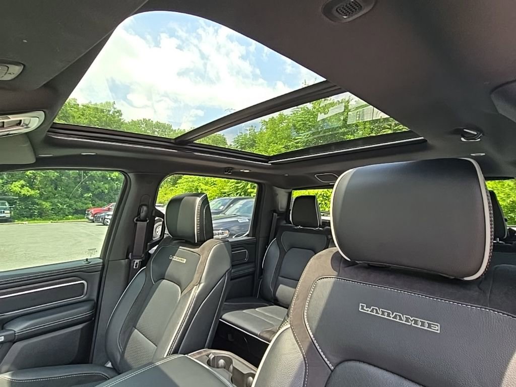 Used 2025 RAM 1500 Laramie AWD/4WD image 22