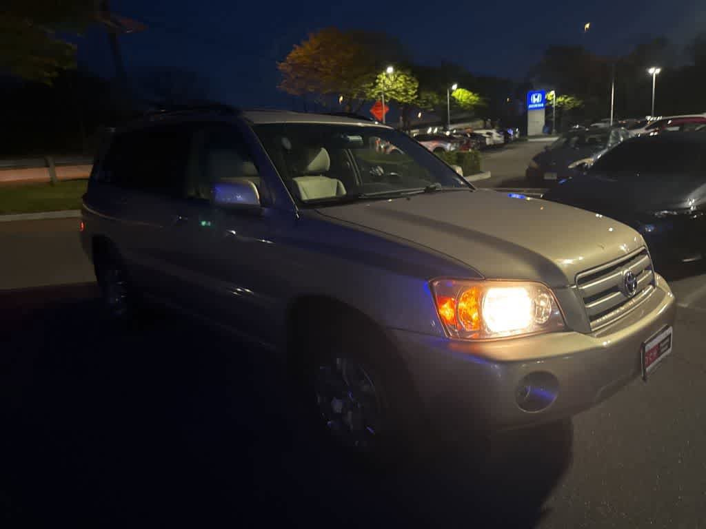 Used 2004 Toyota Highlander 4WD V6 image 9