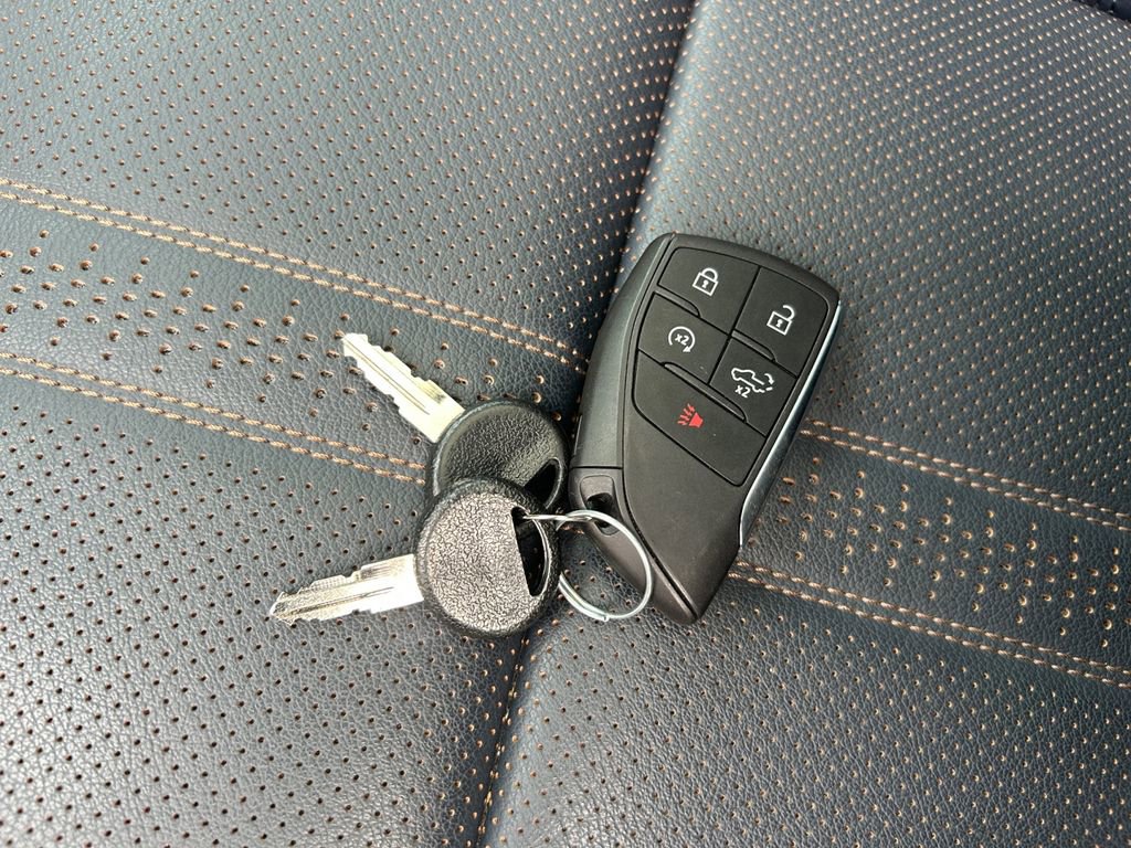 Used 2024 Chevrolet Silverado 1500 High Country w/ Technology Package image 33