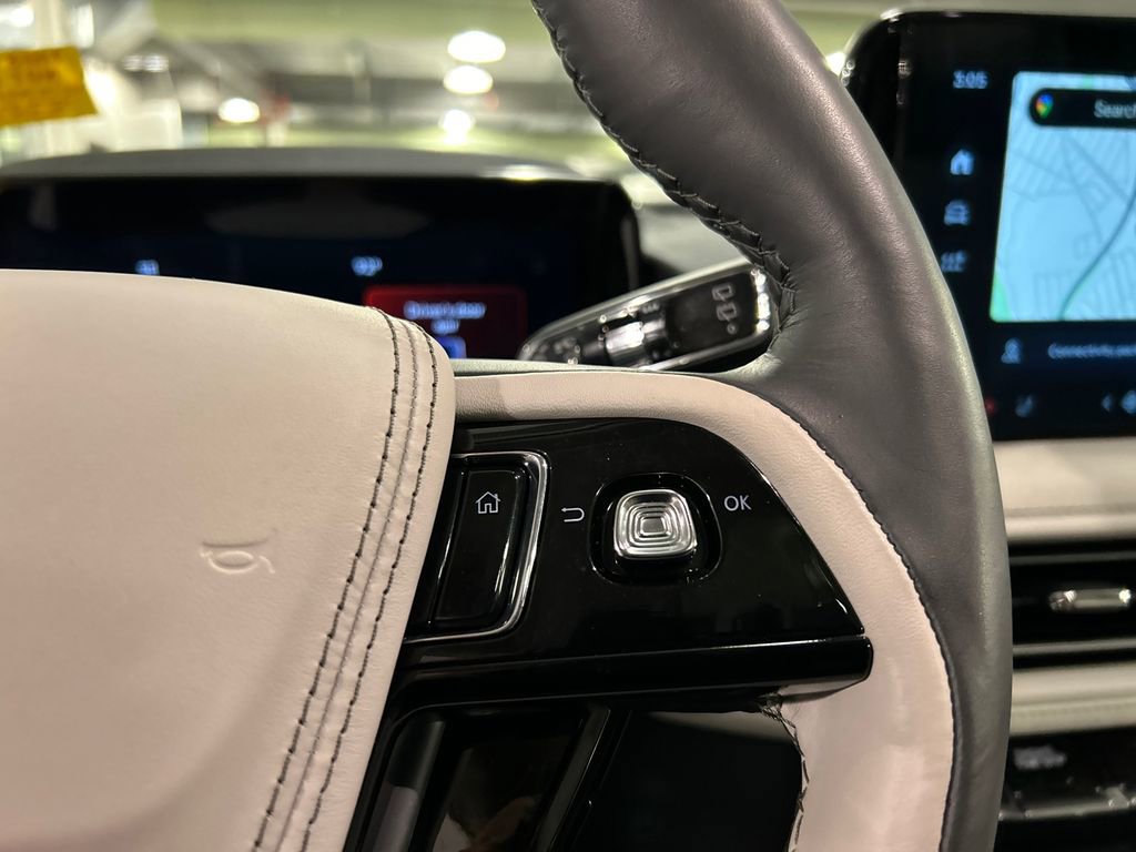 Used 2026 Lincoln Aviator AWD image 14