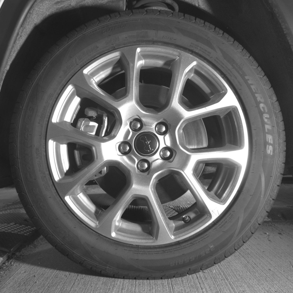 Used 2025 Jeep Compass Limited image 12