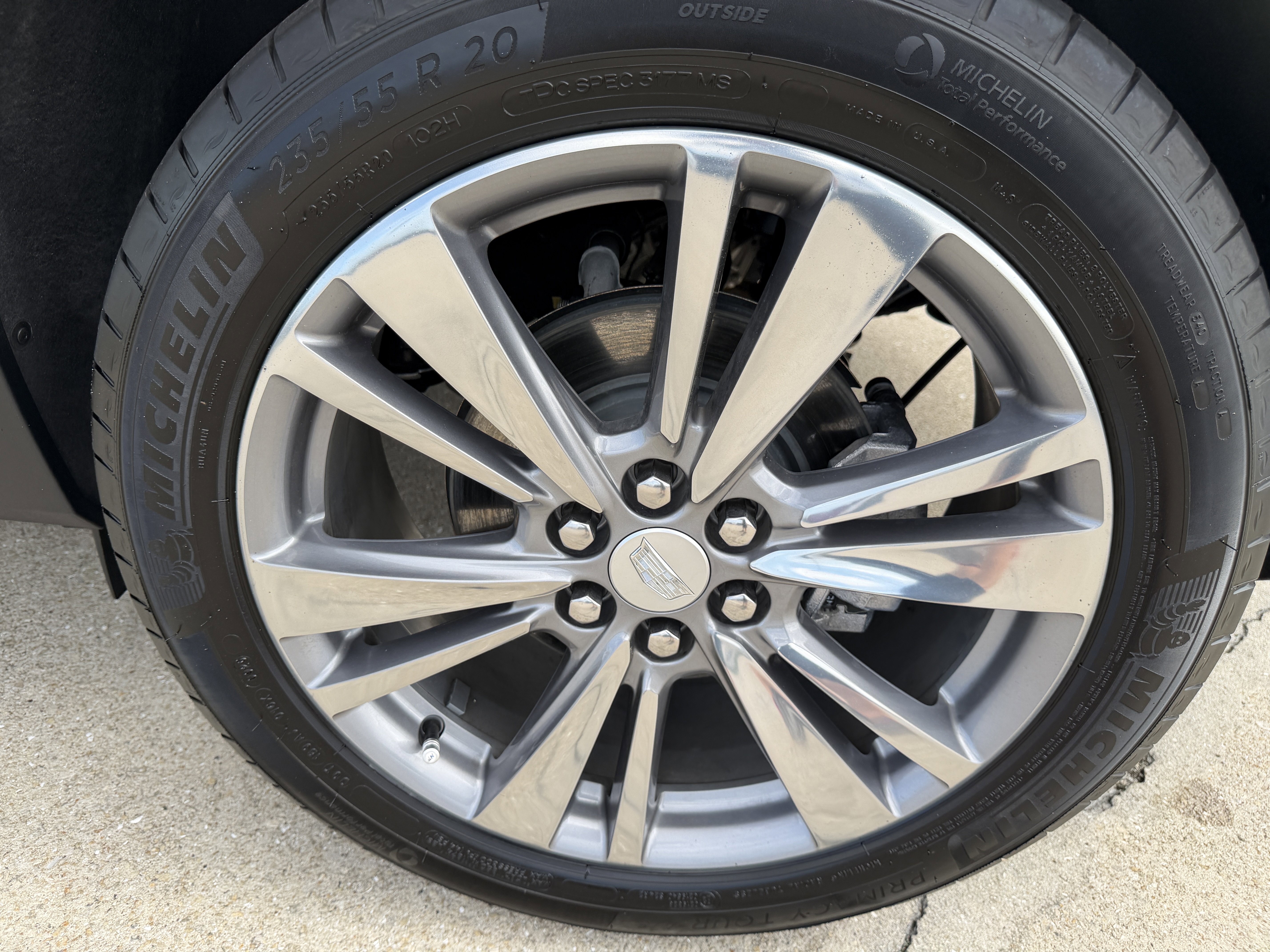 Certified 2025 Cadillac XT5 Premium Luxury AWD/4WD image 32